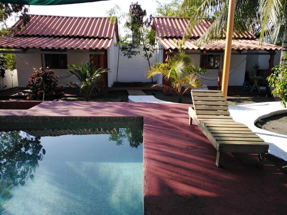 Bungalows Familiares Monterrico Extérieur photo